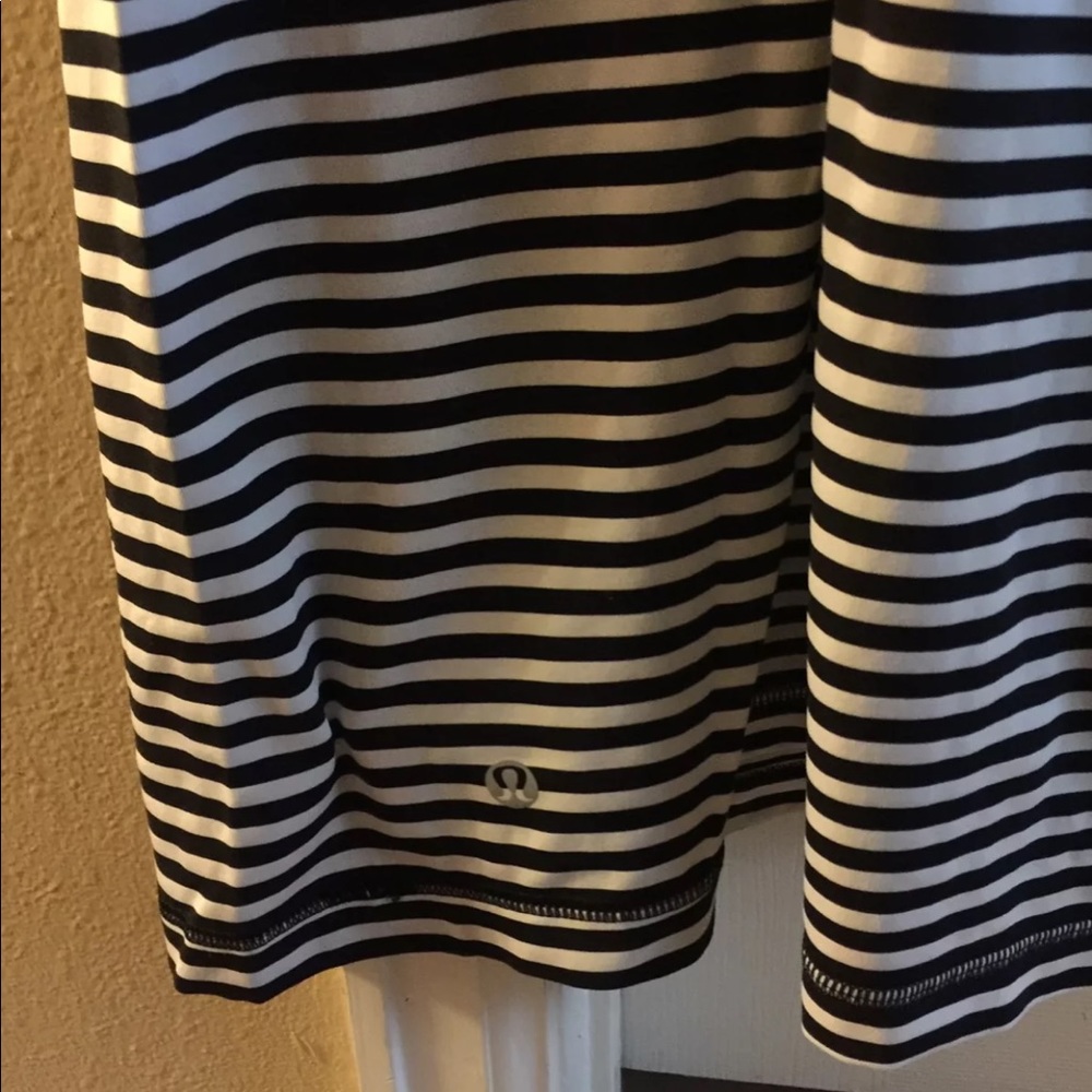 Lulu lemon work out top